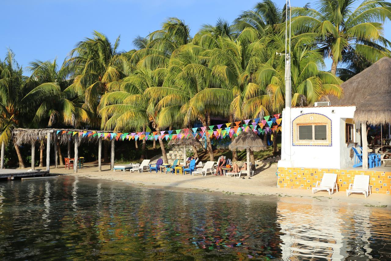 El Milagro Beach Hotel And Marina Isla Mujeres Buitenkant foto